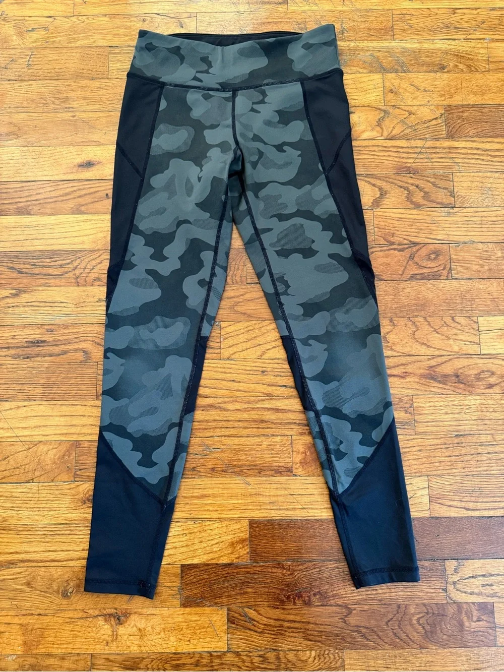 Calvin Klein High-Rise Camo Wick Performance Leggings Black Olive Size S